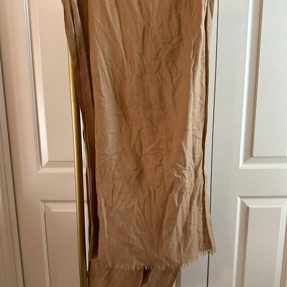 Uniqlo Cashmere Scarf in Camel